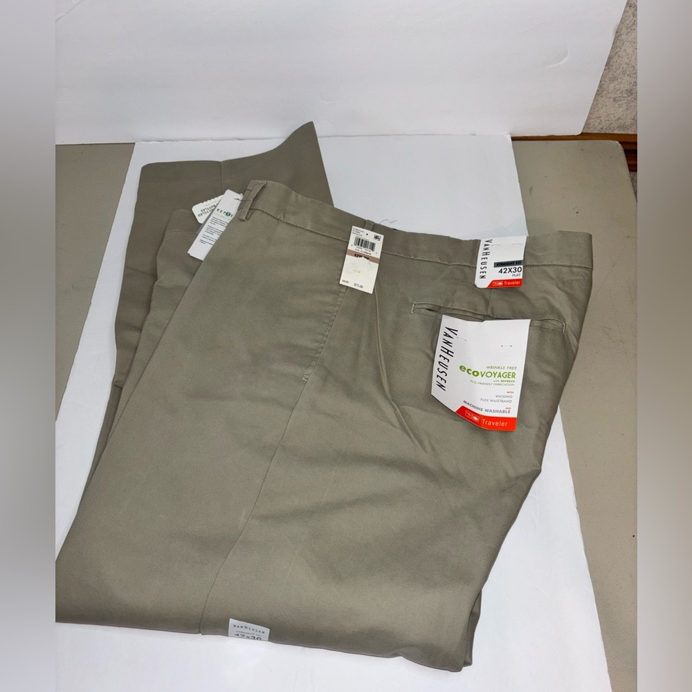 Van Heusen Aluminum Gray Men's Chino Pants
